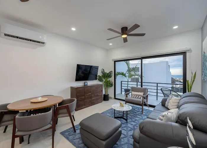 Casa Panorama - Modern New Condo, Amazing Views! *